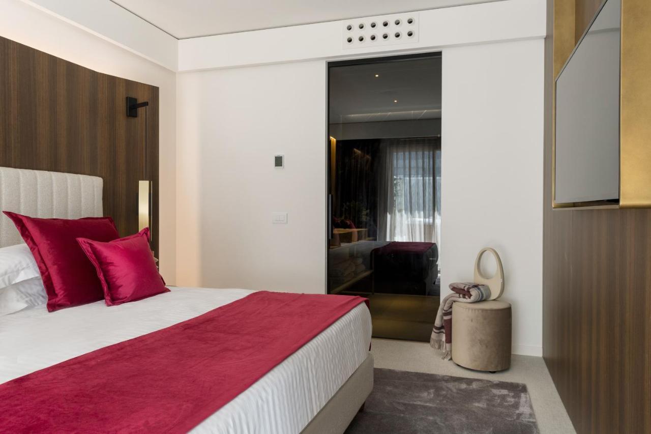 We Me Suite Hotel Riccione Exterior foto